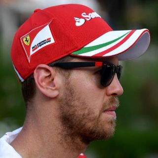 Vettel, el más rápido en primer ensayo en Bahréin