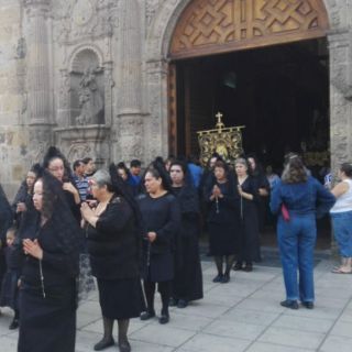 Analco acompaña la soledad de la Virgen María