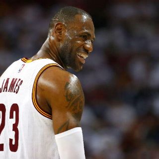 LeBron da ventaja a los 'Cavs' en finales de Conferencia Este