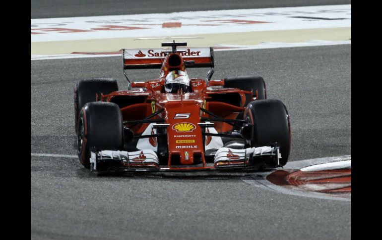 El piloto de Ferrari lidera el mundial con 68 puntos, siete más que el británico Lewis Hamilton. AP / L. Bruno
