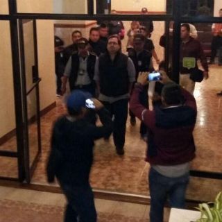 Interpol baja ficha roja de Javier Duarte