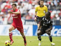 El argentino Gabriel Hauche logró el tanto del empate, al minuto 43, dos minutos después del gol de los regios. MEXSPORT / O. Martínez