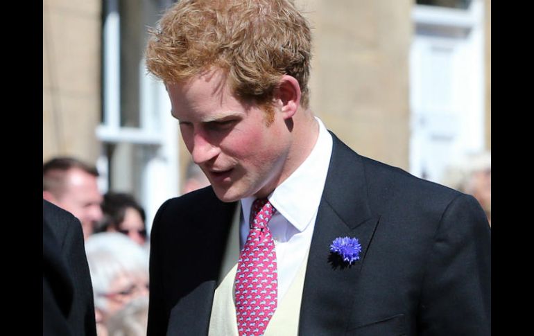 El nieto de la reina Isabel II afirma que comenzó a manifestar su dolor a los 28 años de edad. AP / ARCHIVO