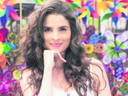 Síguela. Daniela Bascopé concentra su talento y comparte su experiencia en el canal de YouTube BascoTips. ESPECIAL /