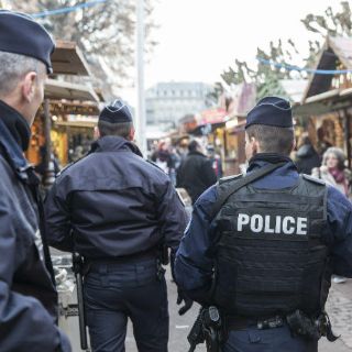 Detienen a dos yihadistas que atentarían en la campaña electoral francesa