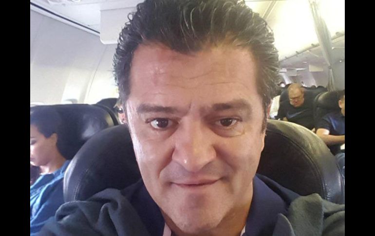 El ídolo celeste, Carlos Hermosillo, denunció el lunes que fue bloqueado de las redes sociales del equipo al que perteneció. TWITTER / @CHermosillo27