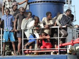 Todos los supervivientes fueron encontrados a bordo de 55 embarcaciones de caucho, cada una con entre 110 y 150 personas. ESPECIAL / Xinhua