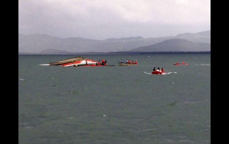 Equipos de rescate continúan con la búsqueda de los desaparecidos. EFE / ARCHIVO