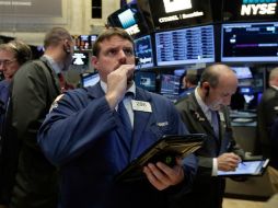 El NYSE Composite también muestra una alza de 37.92 puntos (0.33 por ciento) al ubicarse en 11 mil 380.34 unidades. AP / ARCHIVO