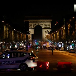 Fiscalía califica de ataque ‘terrorista’ tiroteo en Campos Elíseos