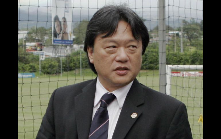 Se dijo que: ''el funcionario queda vetado de toda actividad relacionada con el futbol a nivel nacional e internacional''. AP / ARCHIVO