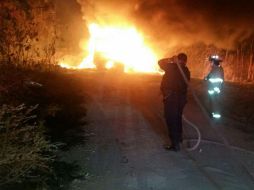 Ocurre sobre Prolongación 8 de Julio, cerca del Fraccionamiento Villas Terranova. ESPECIAL / Bomberos Tlajomulco