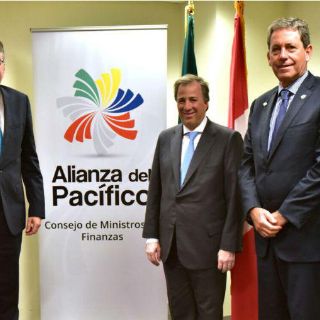 México, con fortaleza económica para enfrentar entorno: Meade