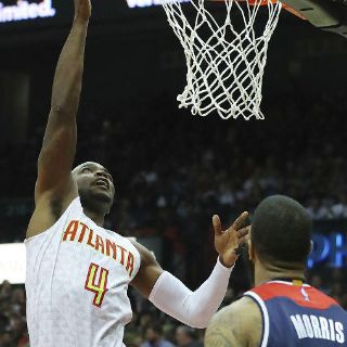 Los Hawks aplastan a los Wizards de Washington