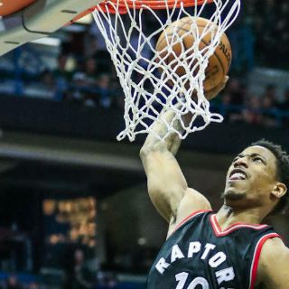 Raptors y Grizzlies empatan sus series