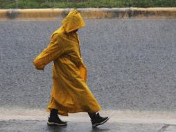 El SMN informa que para las siguientes horas se espera actividad eléctrica en diferentes estados con vientos fuertes.