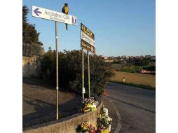 Frankje acompañaba a Scarponi en sus prácticas. TWITTER / @AinaraHernando