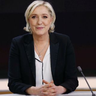 Le Pen dimite a dirección de su partido para encarar segunda vuelta