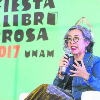 Cristina Rivera Garza defiende su libro sobre Rulfo