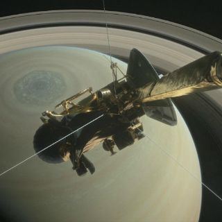 Sonda Cassini entra en los anillos de Saturno