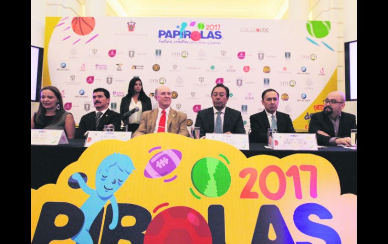 De izquierda a derecha, Marcela García, Ernesto Flores, Miguel Ángel Navarro, Héctor Padilla, Jaime Federico Andrade e Igor Lozada. EL INFORMADOR / F. Atilano