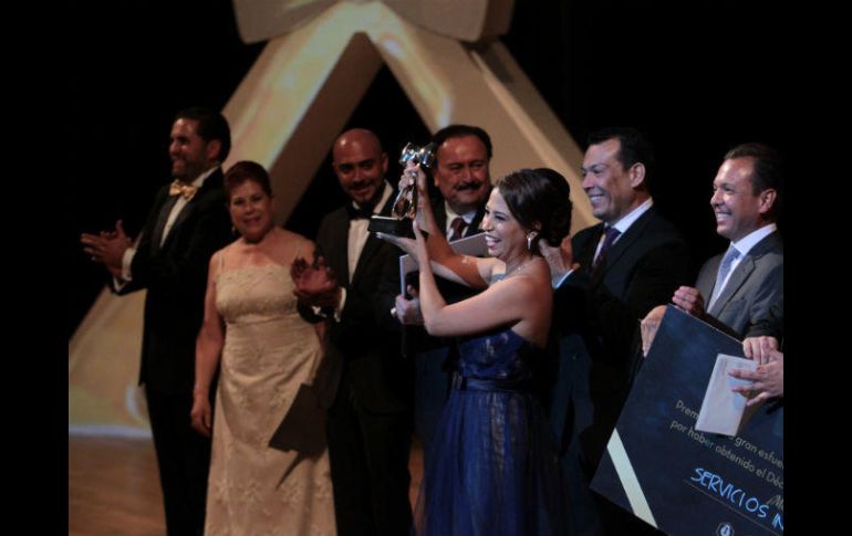 Elsa María Estrada Kelly recibió el premio al empresario joven del año. EL INFORMADOR / F. Atilano