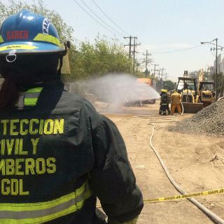 Intentan controlar fuga de gas en Zona Industrial tapatía