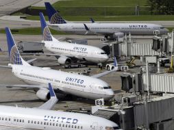 El escándalo del pasajero expulsado fue catastrófico para United y ocurrió en un momento difícil para la aerolínea. AP / ARCHIVO