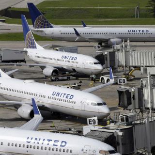 United Airlines dará 10 mil dólares a pasajeros que cedan asiento