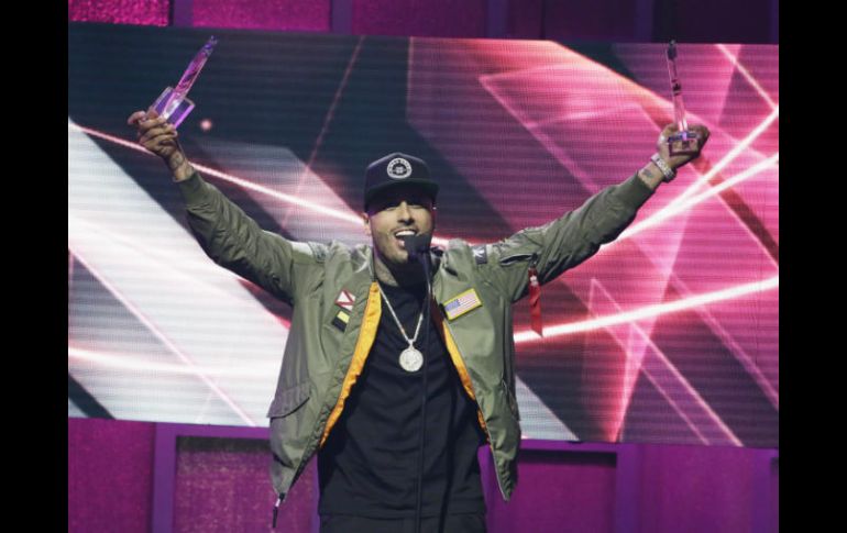 Nicky Jam recibió los premios a la canción 'Latin Rhythm' y canción del año, streaming por 'Hasta el amanecer'. AP / L. Sladky