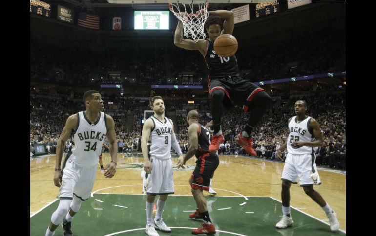 DeMar DeRozan afue el mejor anotador de Toronto con 32 puntos. AP / M. Gash