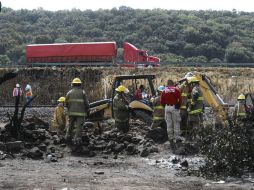 Empleados de Pemex acudieron tarde a la fuga en Los Encinos, poniendo en riesgo a habitantes y permitiendo el daño a la tierra. EL INFORMADOR / ARCHIVO