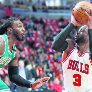 En suspenso, futuro de Wade con los Bulls