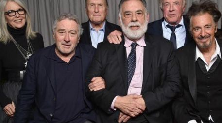 Francis Ford Coppola apareció junto con los actores Al Pacino, Robert Duvall, James Caan, Diane Keaton, Talia Shire y Robert de Niro. ESPECIAL / K. Mazur