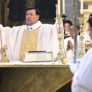Cardenal pide orar por niños a los que se les ha negado la vida