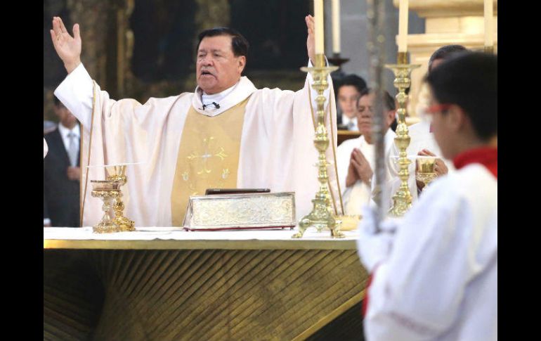 El prelado dedico una bendición en honor de los menores de edad. SUN / B. Fregoso