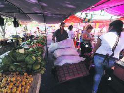 Para el gasto. Casi 30 millones de mexicanos trabajan de manera informal, lo que equivale a poco menos de 60% de la PEA. EL INFORMADOR / G. Gallo