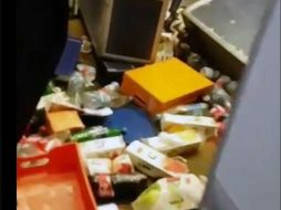 En redes sociales se divulgaron imágenes de cómo quedó el interior de la nave. TWITTER / @FelizVuelo