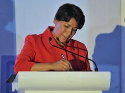 La texcocana asegura que en el segundo mes de campaña, no la doblegarán. TWITTER / @delfinagomeza