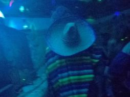 La fraternidad ya fue suspendida por la organización de un “evento cultural insensible”, según la universidad. TWITTER / @terrifving