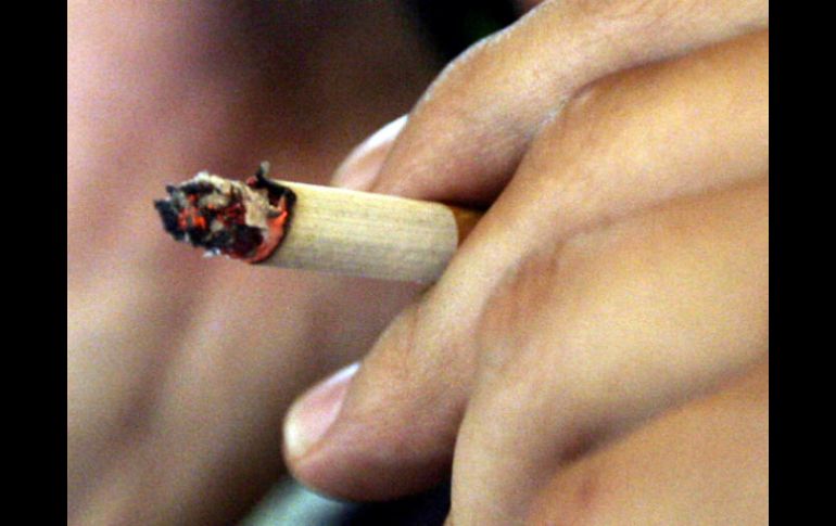 Evita el cigarro, ya que recuerda que los pulmones son filtros que aportan oxígeno al resto del cuerpo. EL INFORMADOR / ARCHIVO