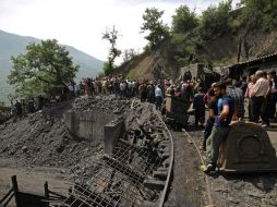 La explosión provocó el colapso de dos secciones de la mina, situada cerca de la localidad de Azadshahr. AFP / TASNIM