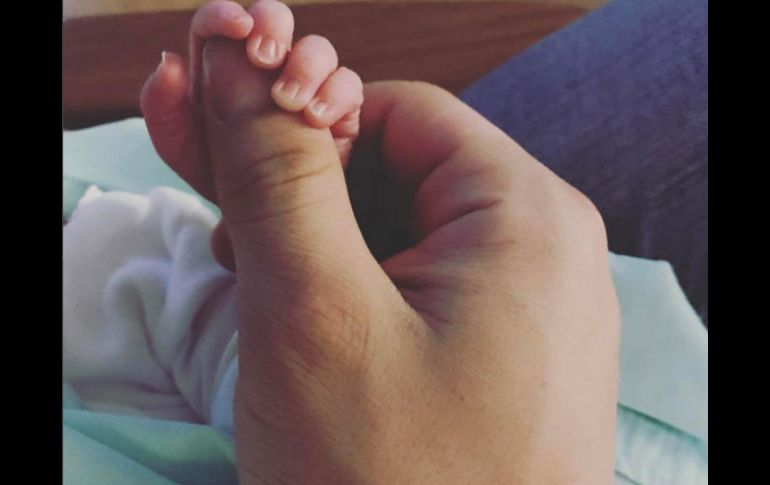 El cantante expresó en un mensaje su emoción por convertirse en papá. INSTAGRAM / julian_f.f