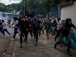 La violencia en Venezuela ha dejado un creciente número de muertos y cientos de heridos. EFE / M. Gutiérrez