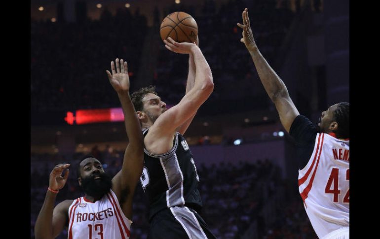 El español Pau Gasol hizo 12 puntos, tuvo 9 rebotes, 4 asistencias y 2 bloqueos. AFP / R. Martínez