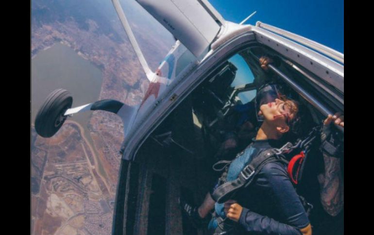 La actriz demostró que es una mujer de riesgos, en lo que podría ser uno de los momentos más emocionantes de su vida. INSTAGRAM / eizagonzalez