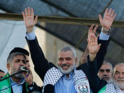 Con 54 años de edad, Haniya se pone al frente de Hamas mientras intenta reducir su aislamiento internacional. AFP / M. Abed