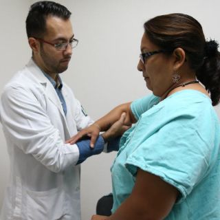 Seguro de gastos médicos, opción de regalo para mamá