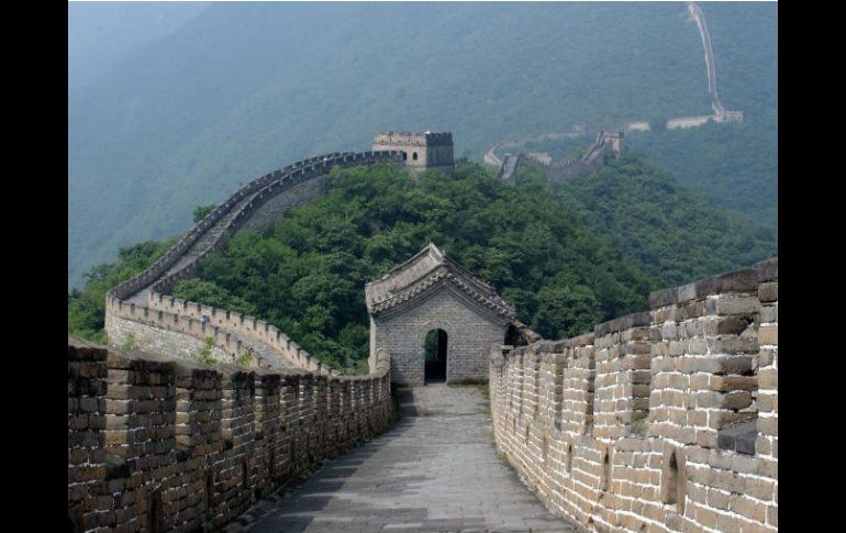 Muralla china. El Gobierno chino favorecerá la creación de grandes grupos culturales. NTX / ARCHIVO