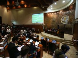 Por ley, cada falta debería significar el descuento del salario diario. EL INFORMADOR / ARCHIVO